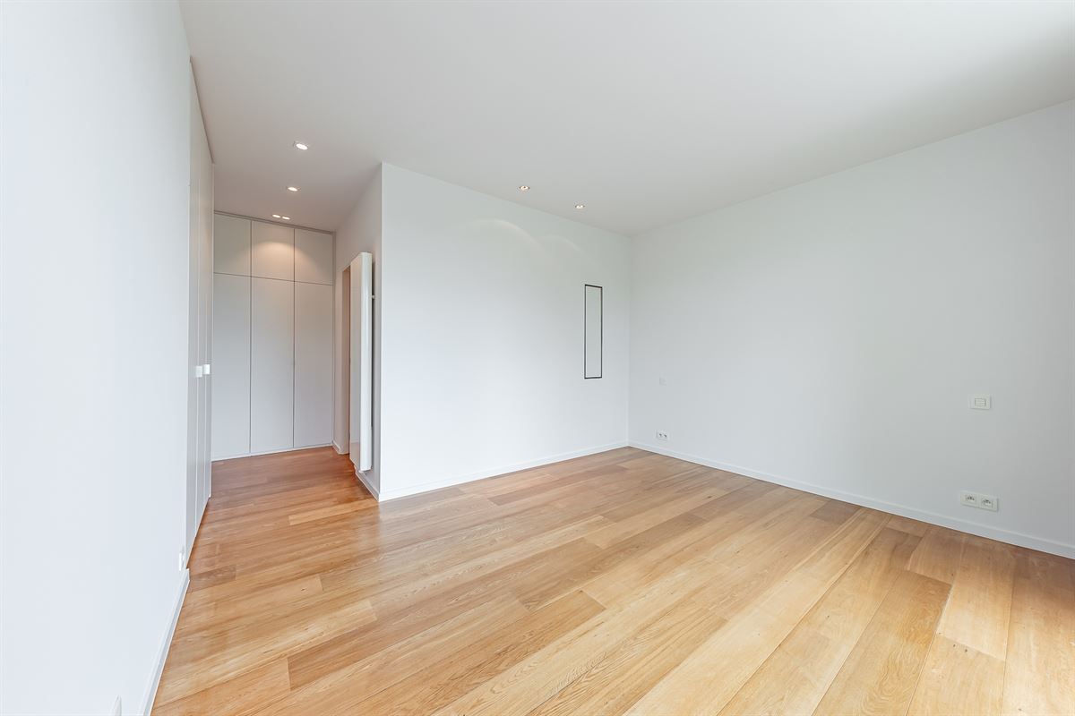 Image 20 : Appartement à 1050 IXELLES (Belgique) - Prix 3.550 &euro;