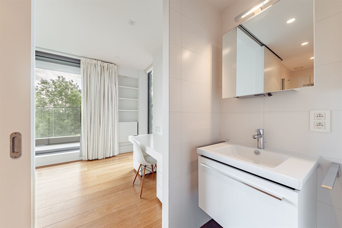 Image 15 : Appartement à 1050 IXELLES (Belgique) - Prix 3.550 &euro;
