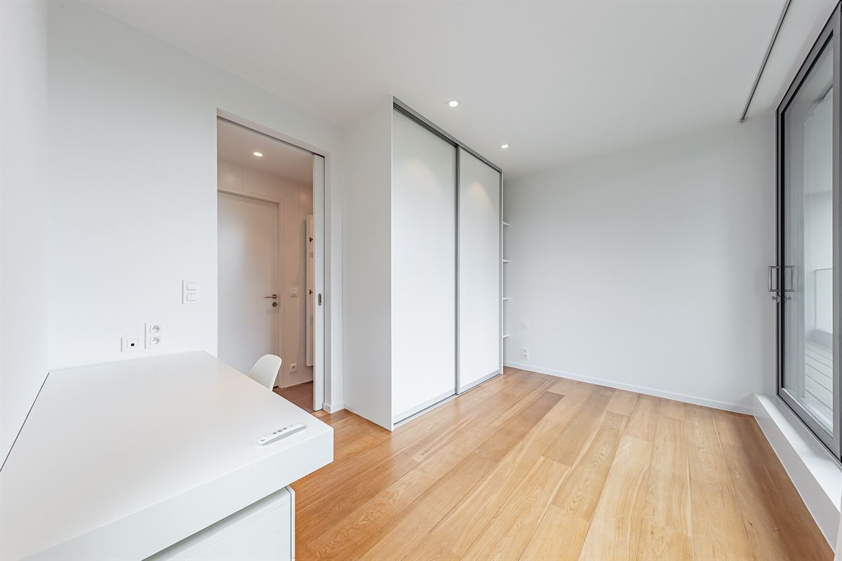 Image 17 : Appartement à 1050 IXELLES (Belgique) - Prix 3.550 &euro;