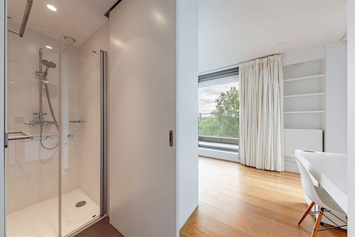 Image 16 : Appartement à 1050 IXELLES (Belgique) - Prix 3.550 &euro;