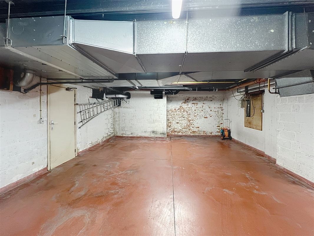 Image 27 : Appartement à 1180 UCCLE (Belgique) - Prix 2.500 &euro;