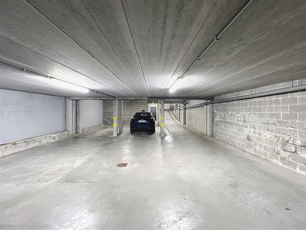 Image 12 : Appartement à 1180 UCCLE (Belgique) - Prix 1.700 &euro;