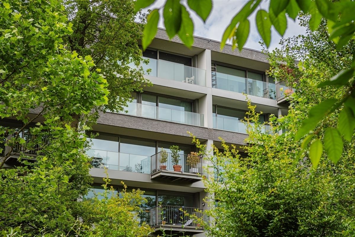 Image 36 : Appartement à 1050 IXELLES (Belgique) - Prix 3.550 &euro;