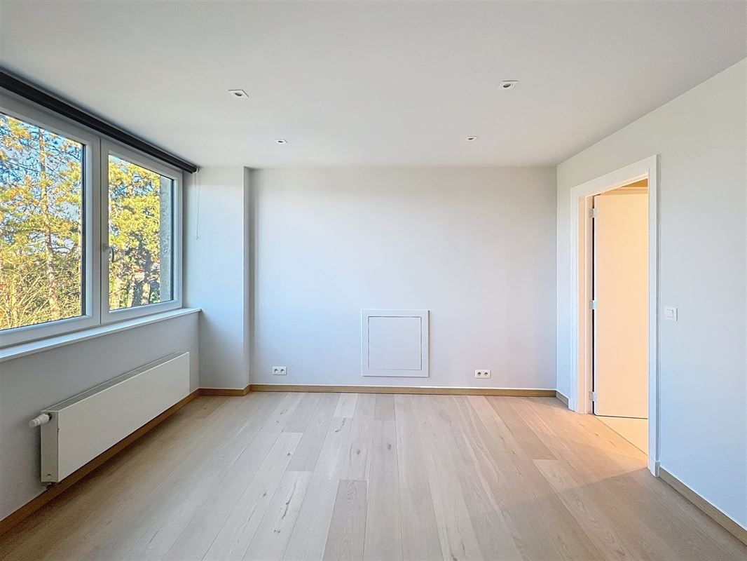 Image 13 : Appartement à 1180 UCCLE (Belgique) - Prix 2.500 &euro;