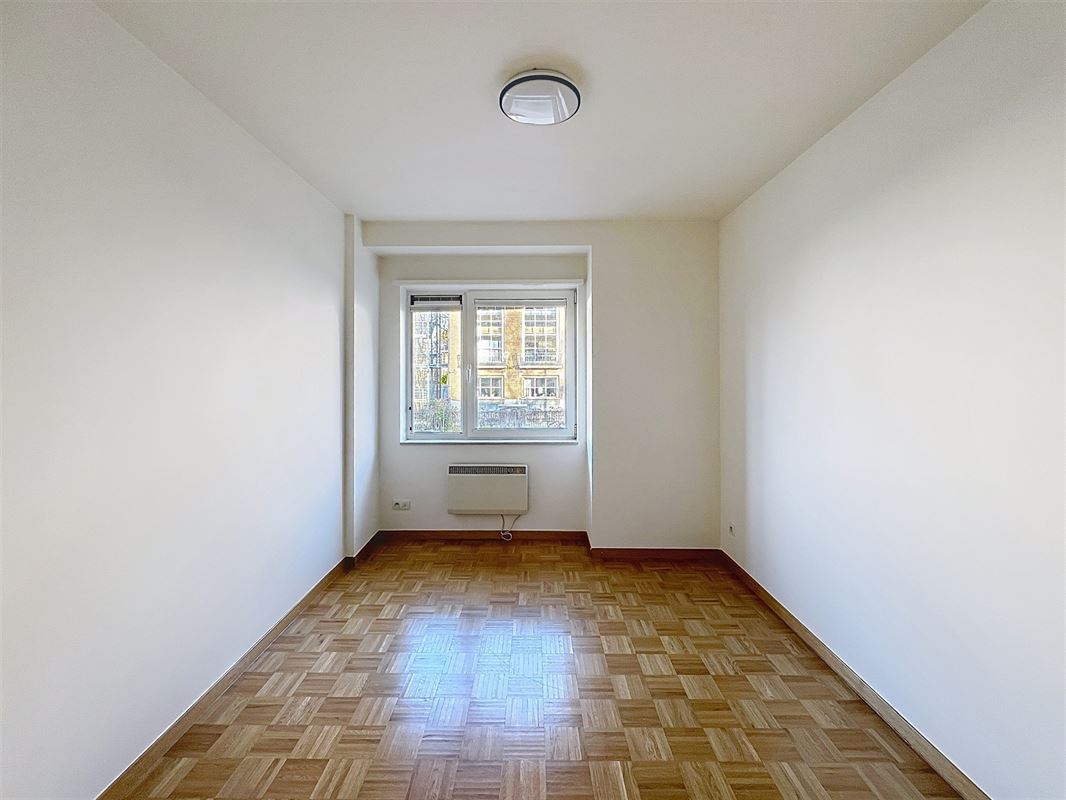 Image 11 : Appartement à 1180 UCCLE (Belgique) - Prix 1.600 &euro;