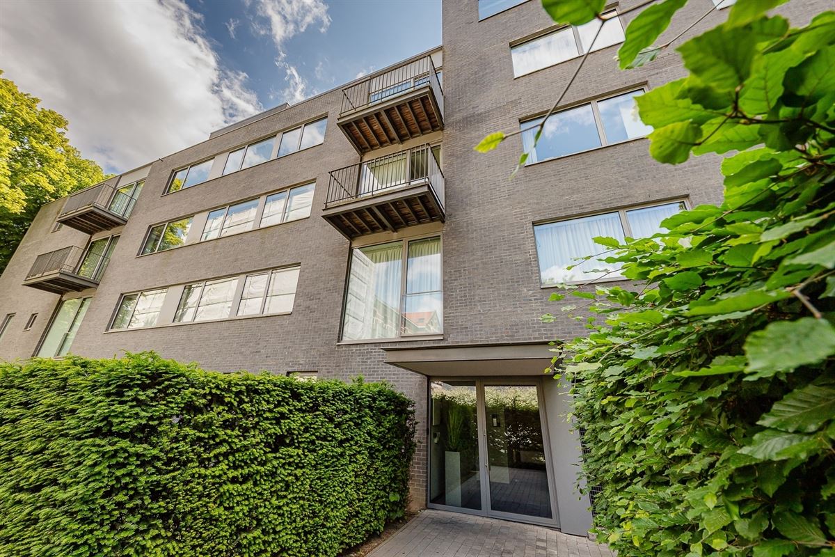 Image 34 : Appartement à 1050 IXELLES (Belgique) - Prix 3.550 &euro;
