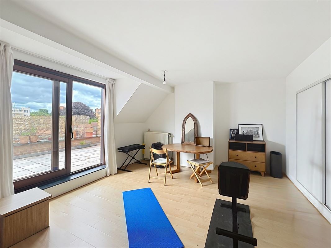Image 18 : Appartement à 1150 WOLUWE-SAINT-PIERRE (Belgique) - Prix 2.100 &euro;
