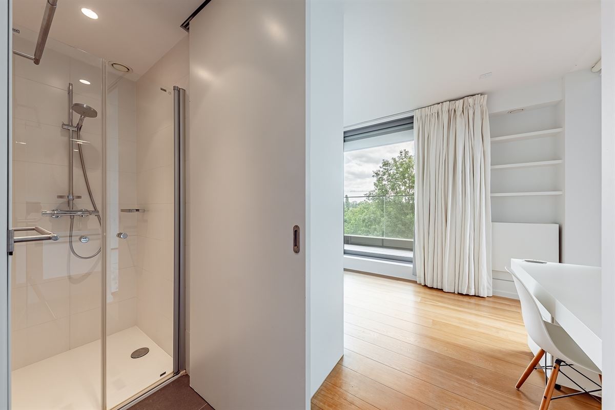Image 16 : Appartement à 1050 IXELLES (Belgique) - Prix 3.550 &euro;