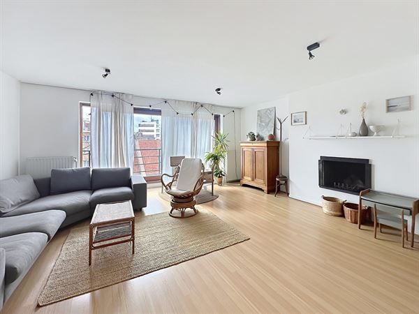 Appartement à 1150 WOLUWE-SAINT-PIERRE (Belgique) - Prix 2.100 &euro;
