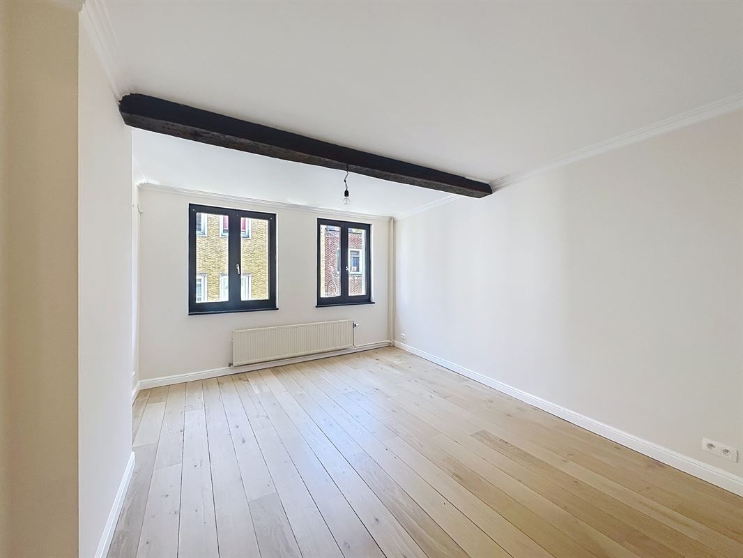 Image 14 : Retail Space with Apartment IN 1000 BRUXELLES (Belgium) - Price 2.400 &euro;
