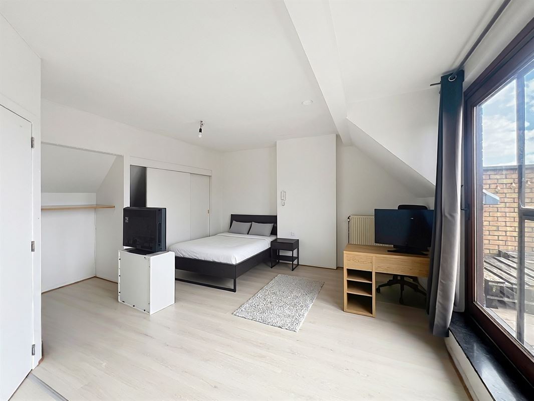 Image 16 : Appartement à 1150 WOLUWE-SAINT-PIERRE (Belgique) - Prix 2.200 &euro;