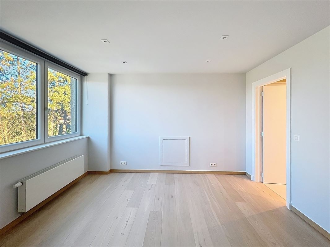 Image 12 : Appartement à 1180 UCCLE (Belgique) - Prix 2.500 &euro;