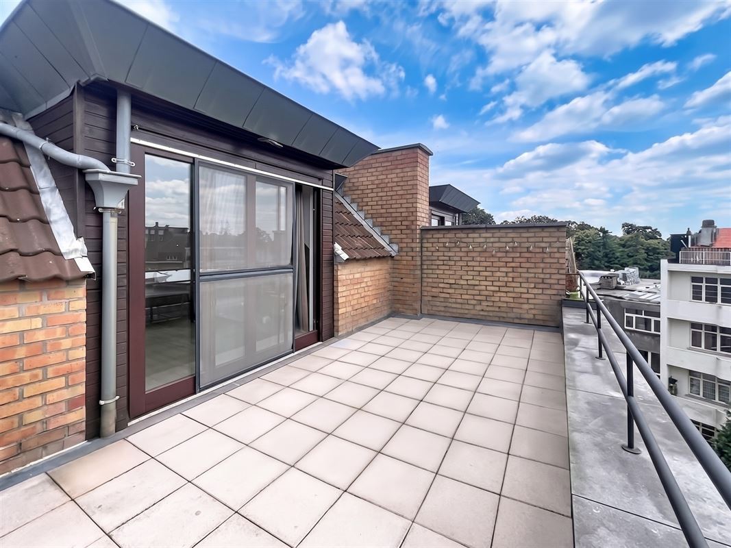 Image 17 : Appartement à 1150 WOLUWE-SAINT-PIERRE (Belgique) - Prix 2.175 &euro;