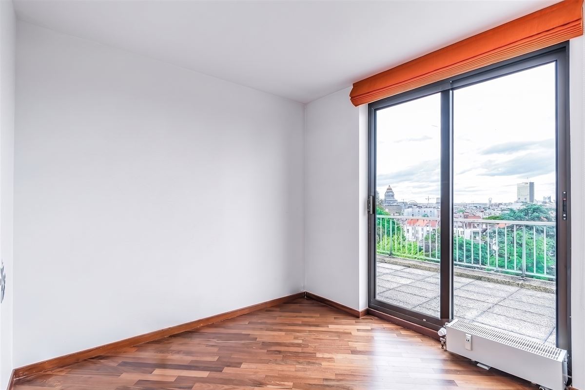 Image 18 : Appartement à 1050 IXELLES (Belgique) - Prix 2.400 &euro;