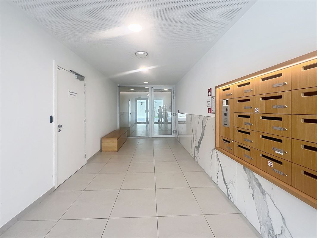 Image 12 : Appartement à 1000 BRUXELLES (Belgique) - Prix 1.450 &euro;