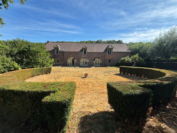 Maison, 5 chambres à vendre à 1320 Beauvechain