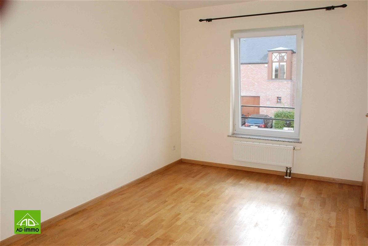 Image 7 : appartement à 5004 BOUGE (Belgique) - Prix 670 €