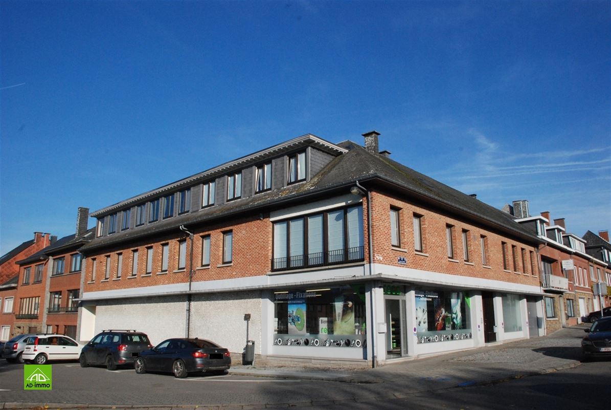 Image 19 : rez-de-chaussée commercial à 5004 BOUGE (Belgique) - Prix 450.000 €