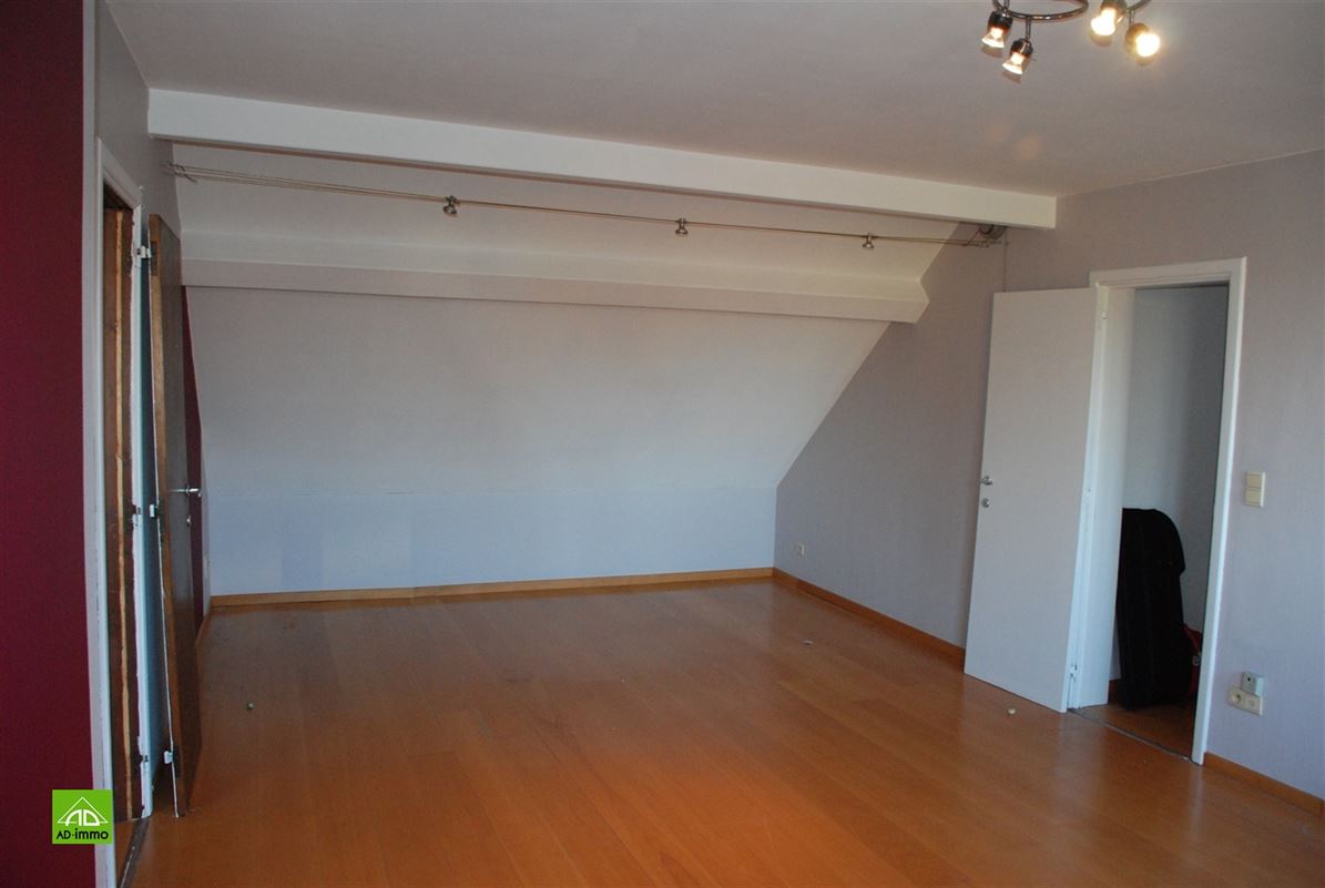 Image 24 : rez-de-chaussée commercial à 5004 BOUGE (Belgique) - Prix 450.000 €