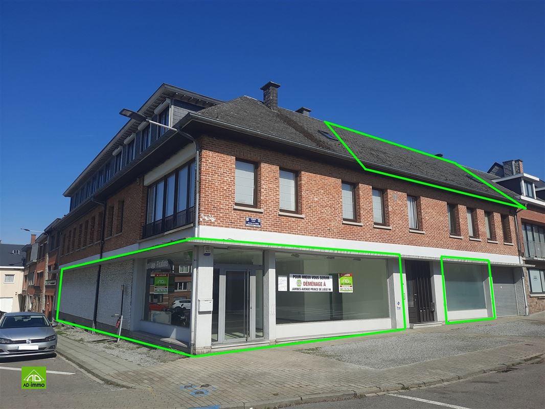 Image 1 : rez-de-chaussée commercial à 5004 BOUGE (Belgique) - Prix 450.000 €