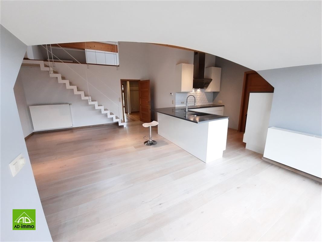 Image 2 : duplex à 5100 JAMBES (Belgique) - Prix 980 €