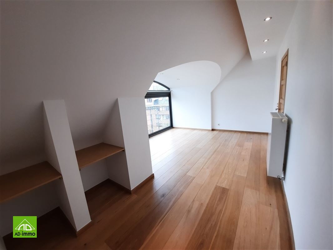 Image 13 : duplex à 5100 JAMBES (Belgique) - Prix 980 €