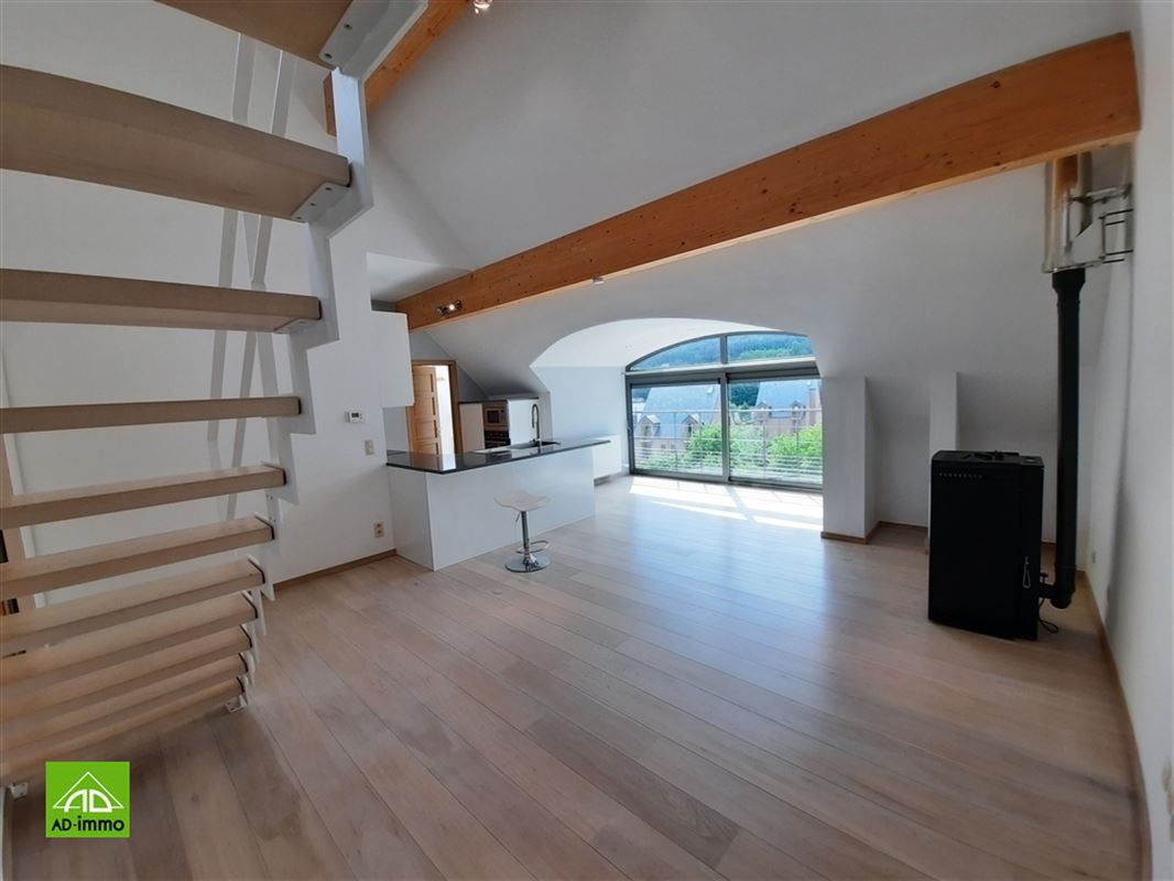 Image 1 : duplex à 5100 JAMBES (Belgique) - Prix 980 €
