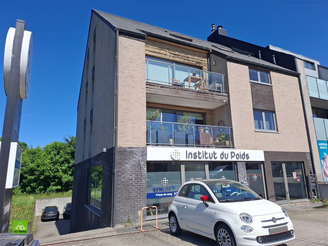 Image 1 : rez-de-chaussée commercial à 5004 BOUGE (Belgique) - Prix 3.150 €