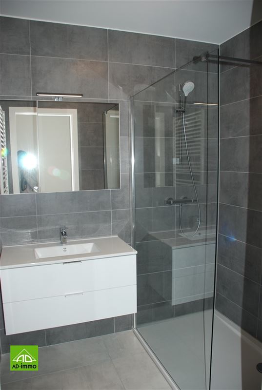 Image 9 : appartement à 5100 JAMBES (Belgique) - Prix 960 €