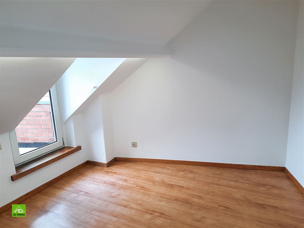 Image 13 : appartement à 5100 JAMBES (NAMUR) (Belgique) - Prix 775 €