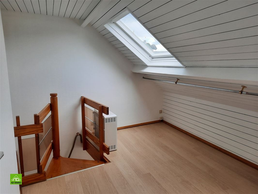 Image 11 : appartement à 5100 JAMBES (NAMUR) (Belgique) - Prix 775 €