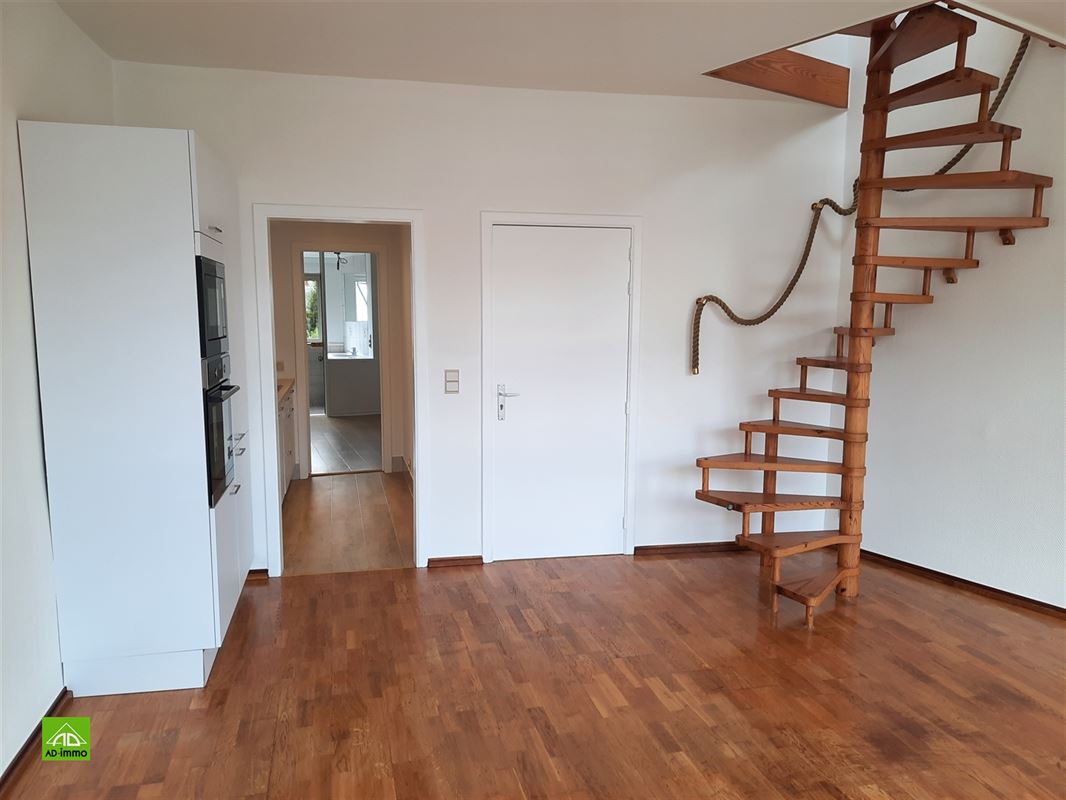 Image 3 : appartement à 5100 JAMBES (NAMUR) (Belgique) - Prix 775 €