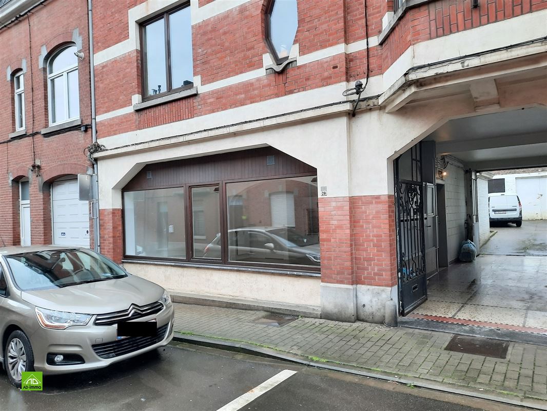 Image 2 : studio à 5002 SAINT-SERVAIS (Belgique) - Prix 490 €