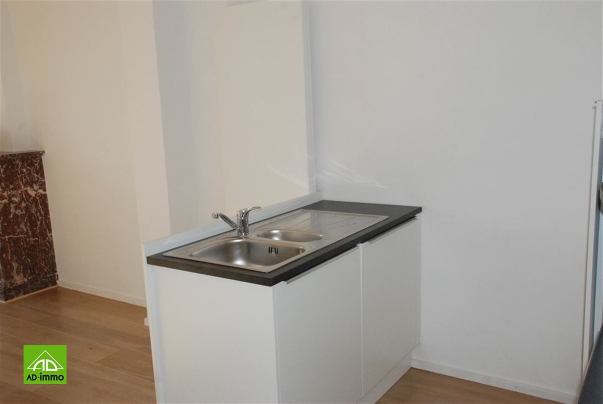 Image 5 : appartement à 5100 JAMBES (NAMUR) (Belgique) - Prix 650 €