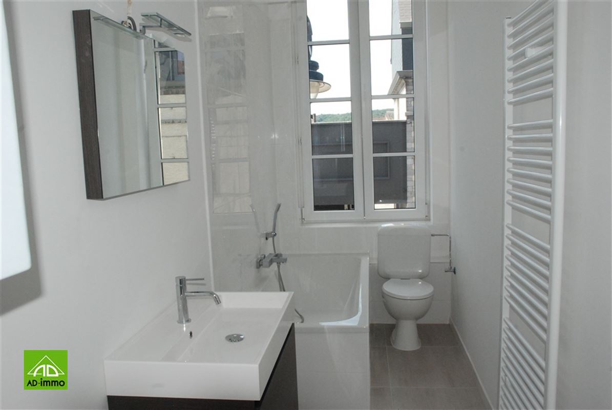 Image 7 : appartement à 5100 JAMBES (NAMUR) (Belgique) - Prix 650 €