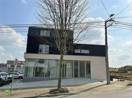 rez-de-chaussée commercial à 5004 BOUGE (Belgique) - Prix 2.750 &euro;