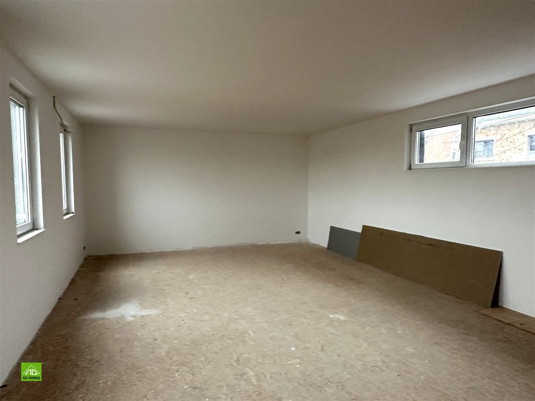 Image 11 : bureau à 5004 BOUGE (Belgique) - Prix 2.750 &euro;