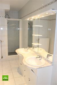 Image 11 : appartement à 5100 WÉPION (Belgique) - Prix 920 &euro;