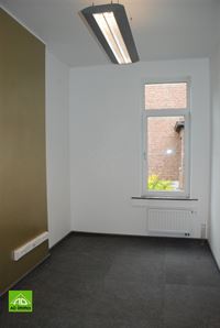 Image 4 : bureau à 5000 NAMUR (Belgique) - Prix 800 &euro;