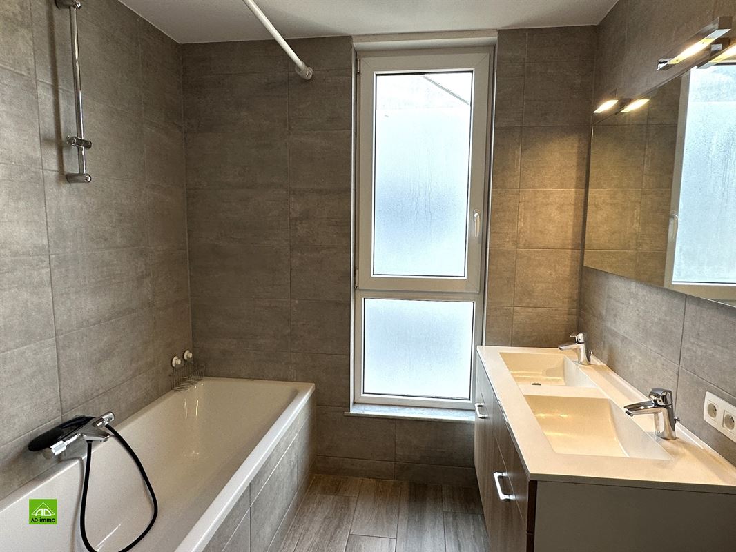 Image 11 : appartement à 5000 NAMUR (Belgique) - Prix 295.000 &euro;