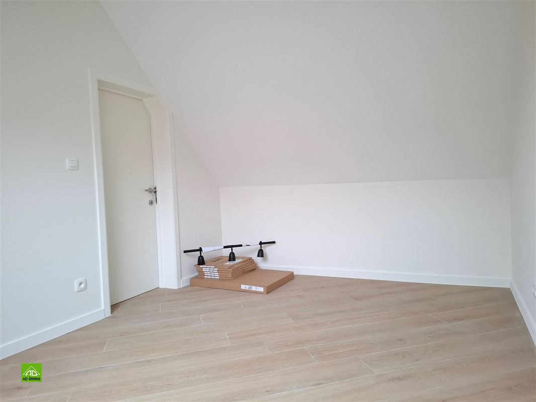 Image 11 : appartement à 5000 NAMUR (Belgique) - Prix 750 &euro;