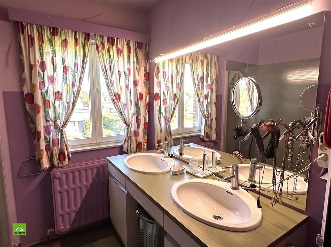 Image 23 : villa à 5170 LUSTIN (Belgique) - Prix 650.000 &euro;