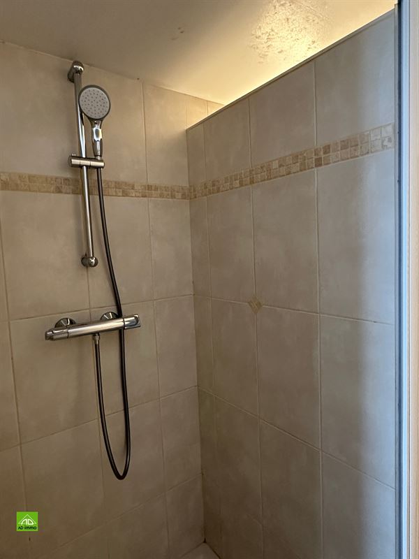 Image 14 : duplex à 5100 JAMBES (Belgique) - Prix 850 &euro;