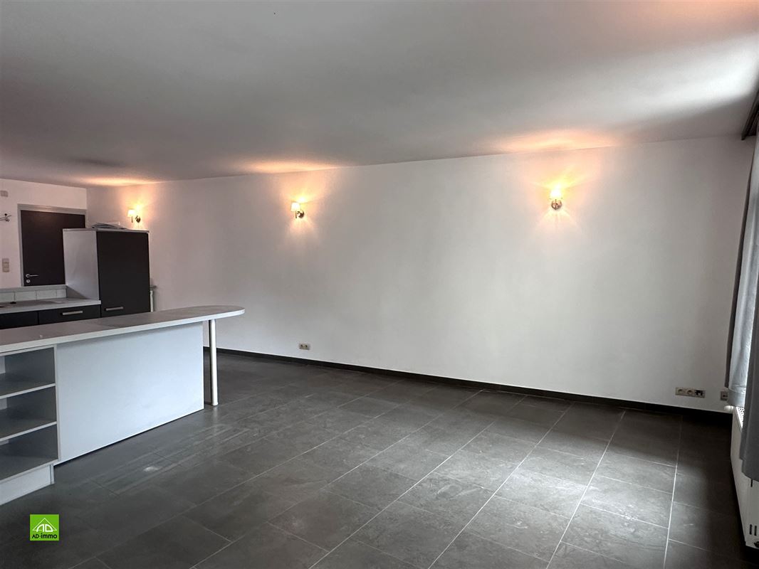 Image 12 : appartement à 5000 NAMUR (Belgique) - Prix 740 &euro;