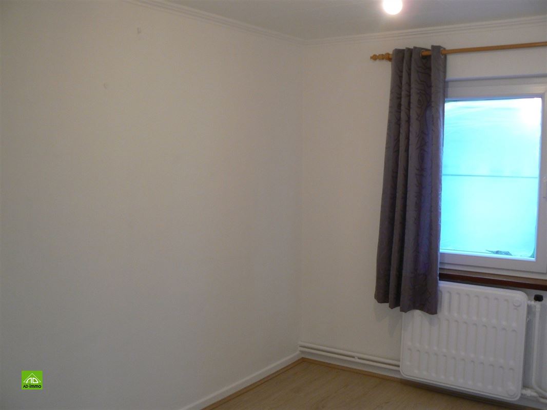 Image 14 : villa à 5101 LOYERS (Belgique) - Prix 1.250 &euro;