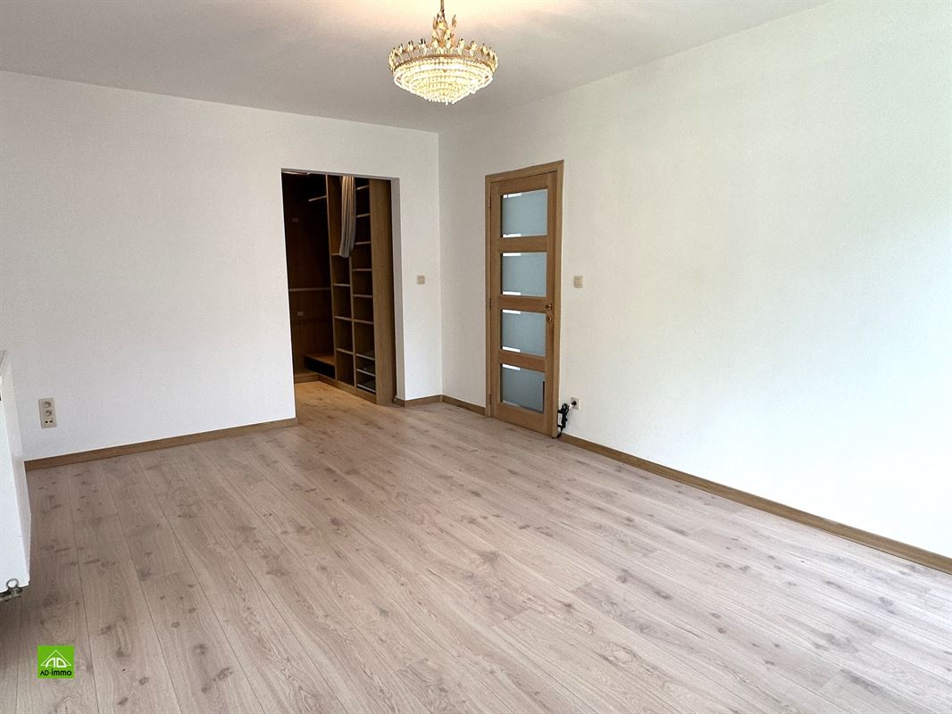 Image 20 : villa à 5020 VEDRIN (Belgique) - Prix 395.000 &euro;