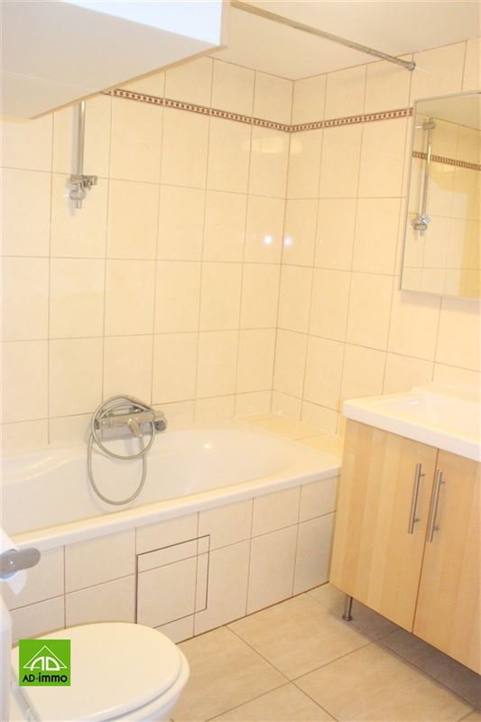 Image 14 : Maison à 5170 LUSTIN (Belgique) - Prix 1.150 &euro;