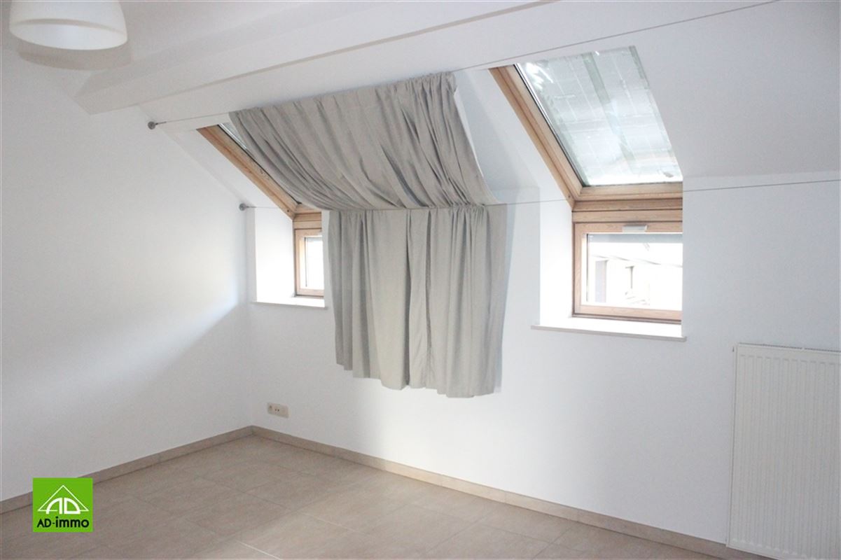 Image 12 : Maison à 5170 LUSTIN (Belgique) - Prix 1.150 &euro;