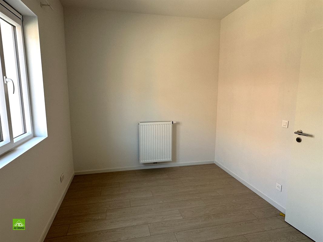 Image 11 : appartement à 5000 NAMUR (Belgique) - Prix 975 &euro;