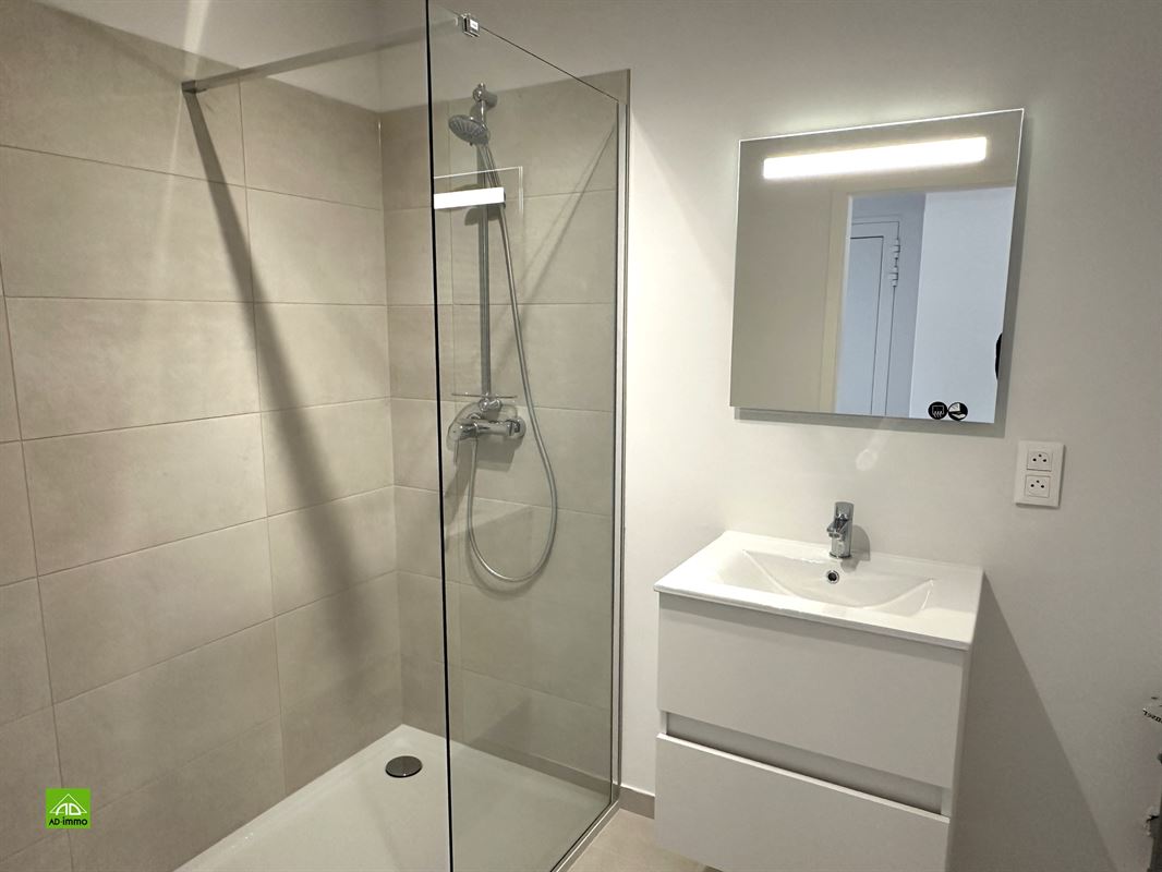 Image 13 : appartement à 5000 NAMUR (Belgique) - Prix 975 &euro;